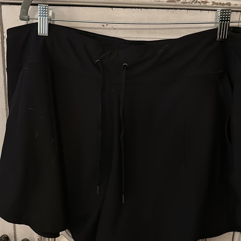 Women’s tech gear shorts DS-10 - Picture 2 of 4